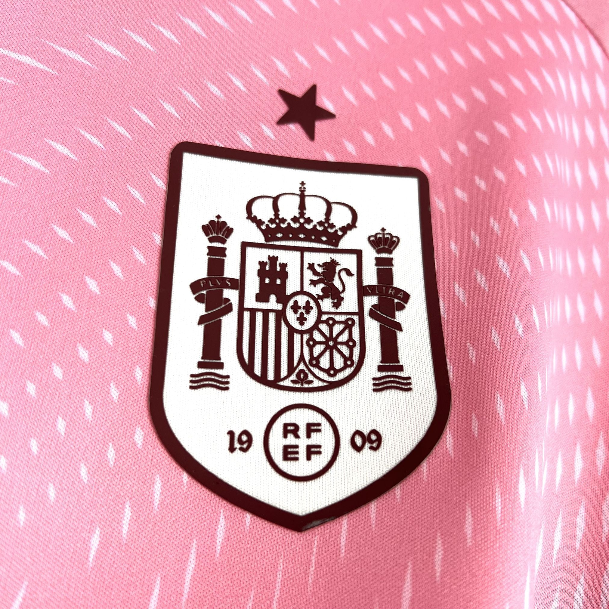 Spain 2026 Pink Goalkeeper - Fan Version