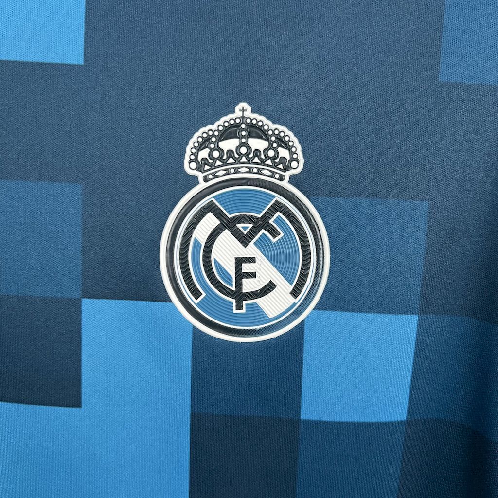 Real Madrid 2017/18 Third - Retro