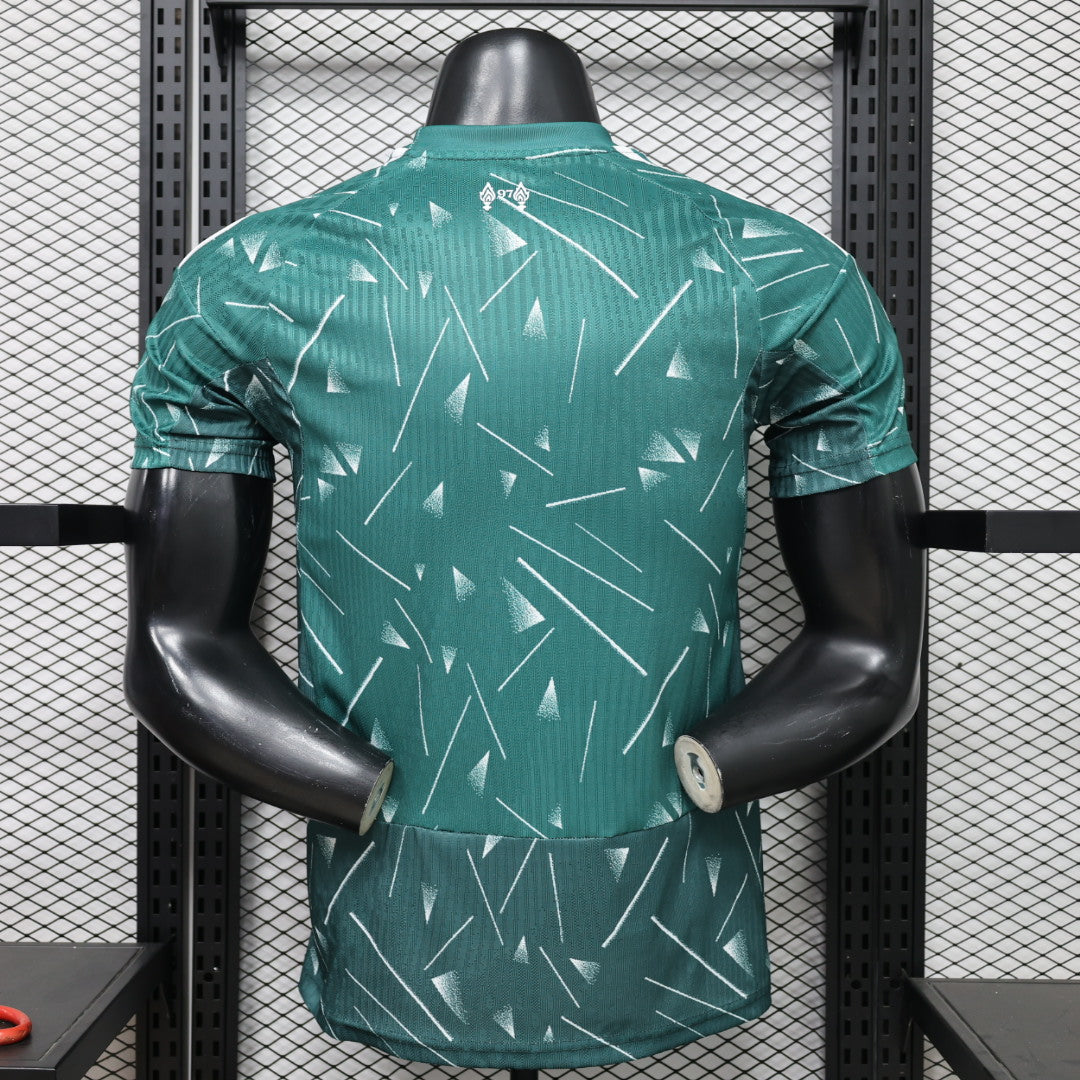 Liverpool FC 2026/27 Home Goalkeeper - Player Version