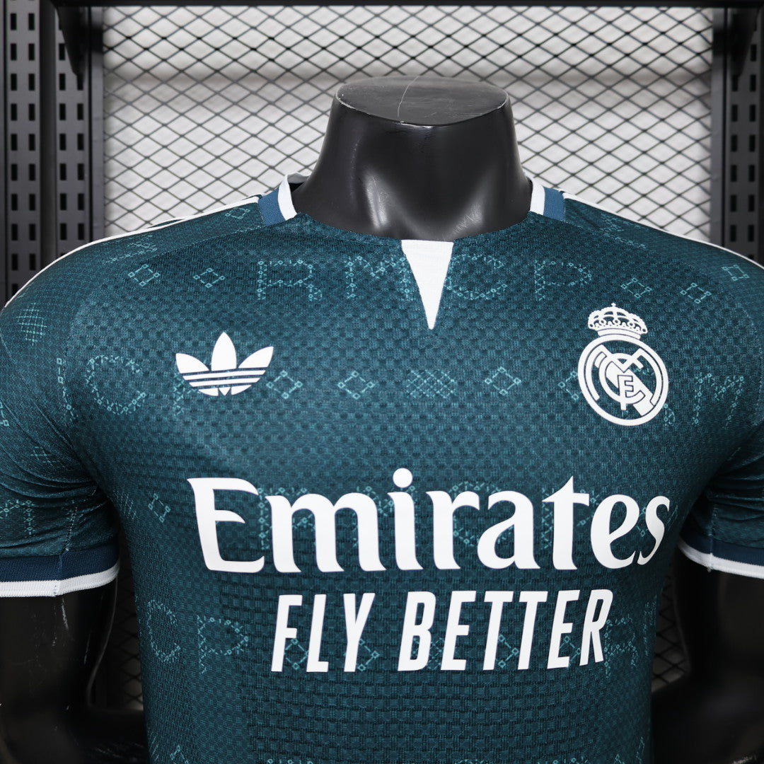 Real Madrid 2026/27 Away - Player Version