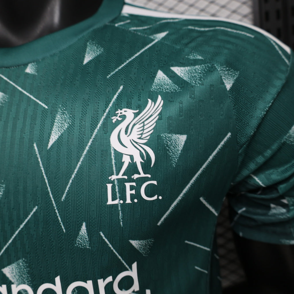 Liverpool FC 2026/27 Goalkeeper - Player Version