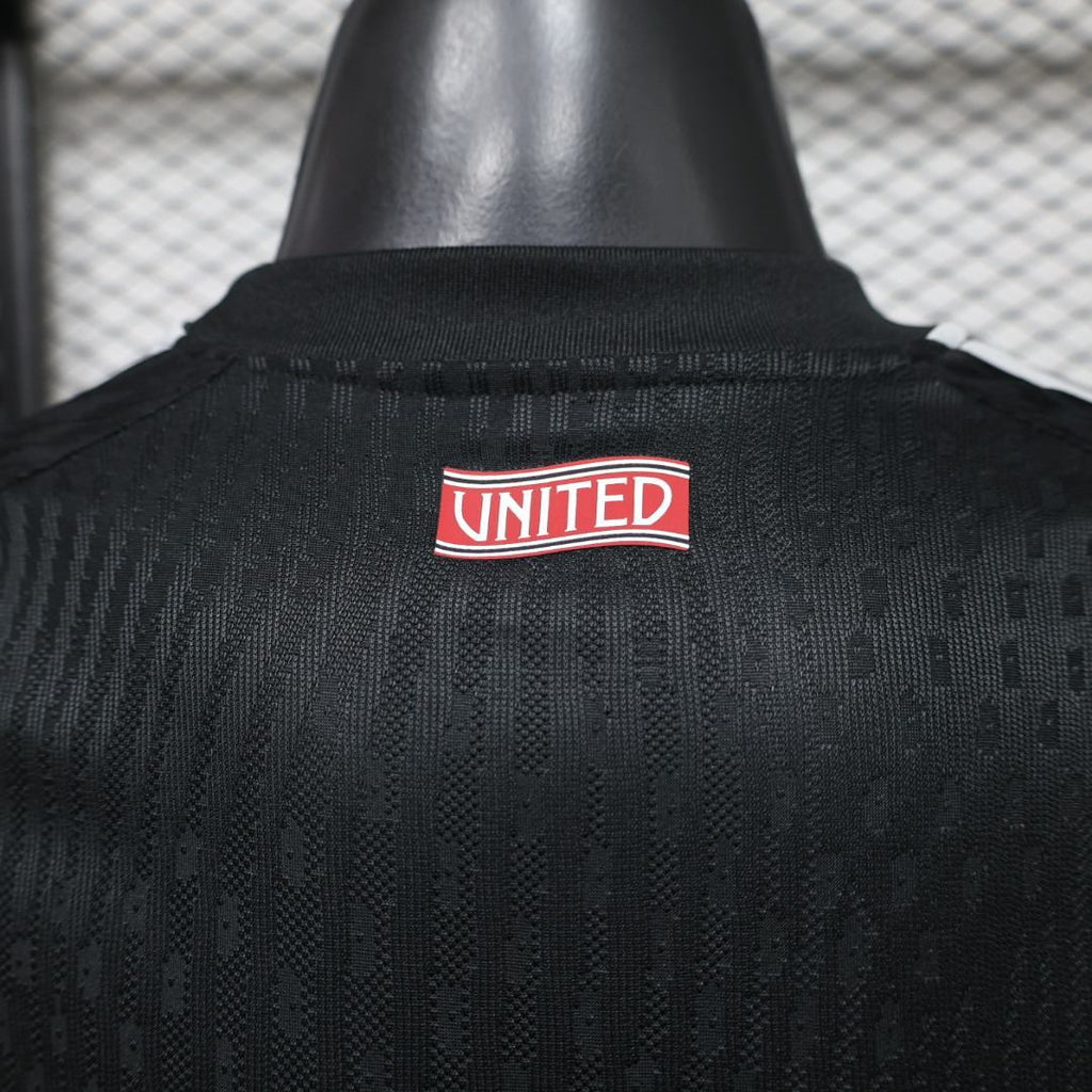 Manchester United 2026/27 Goalkeeper Black - Player Version