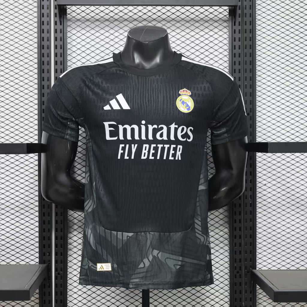 Real Madrid 2026/27 Goalkeeper Black - Player Version