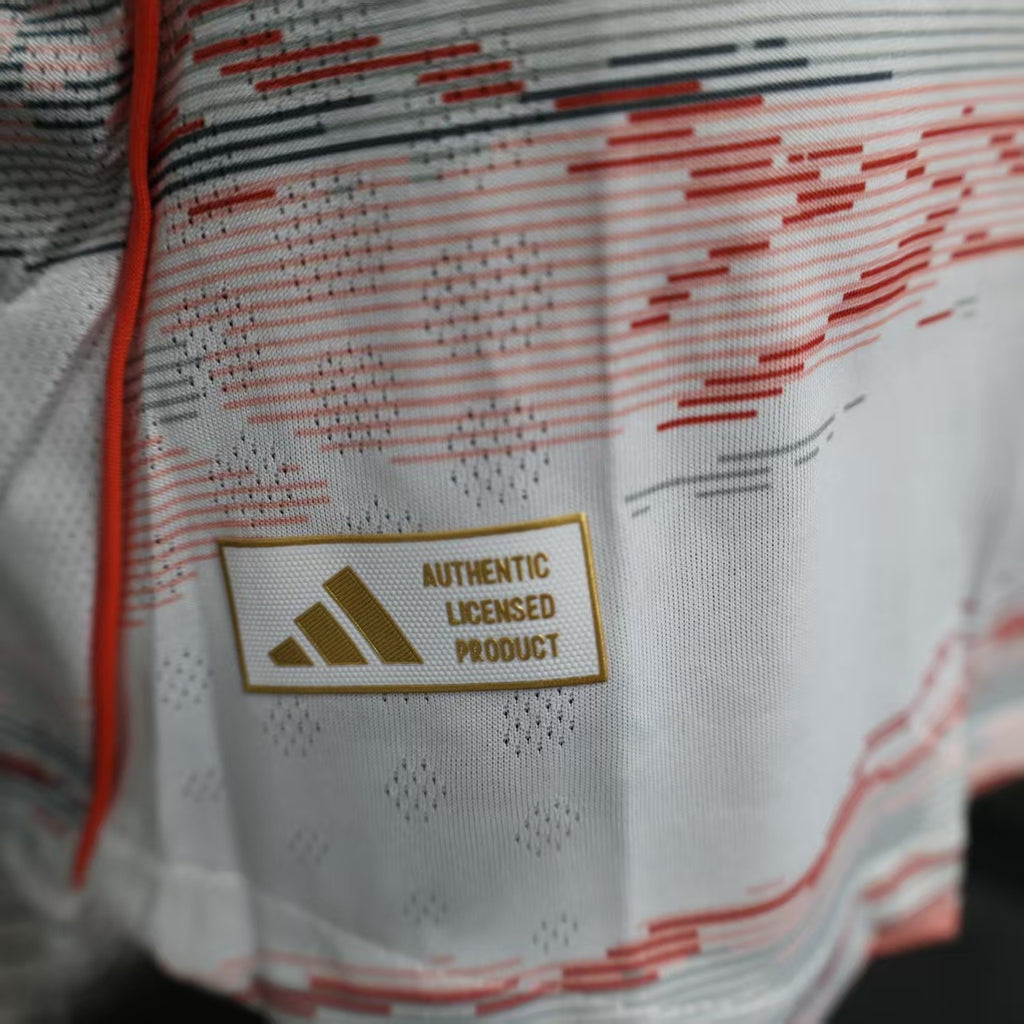 Bayern Munich 2025/26 Away Long Sleeve - Player Version