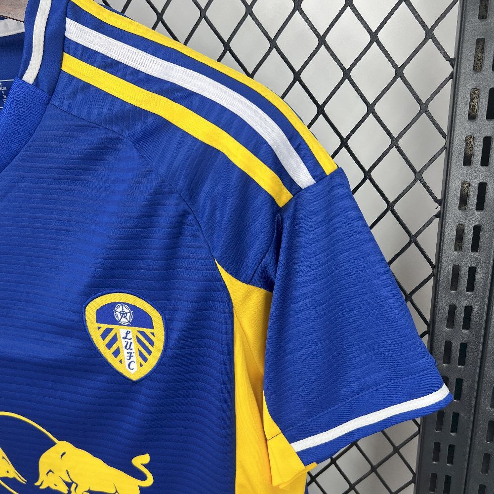Leeds United 2025/26 Away - Fan Version