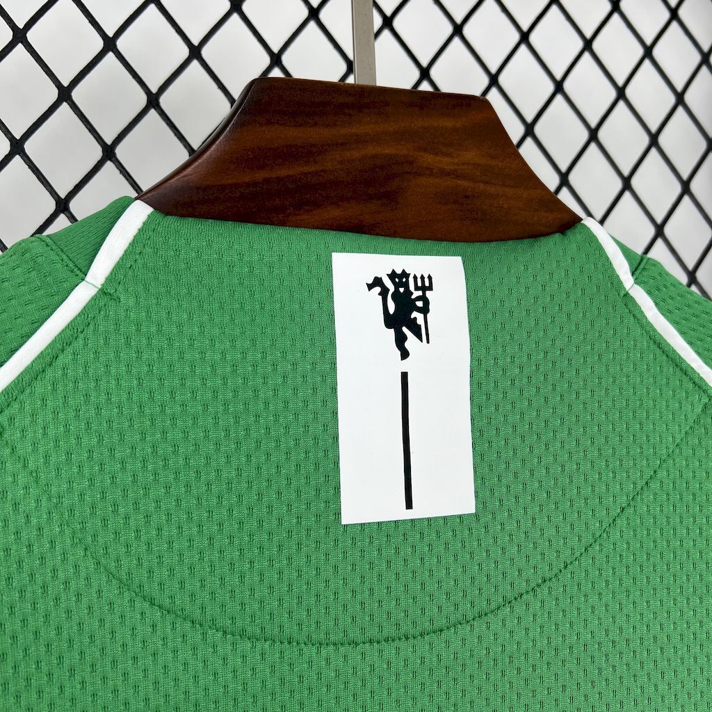 Manchester United 2007/08 Goalkeeper - Retro