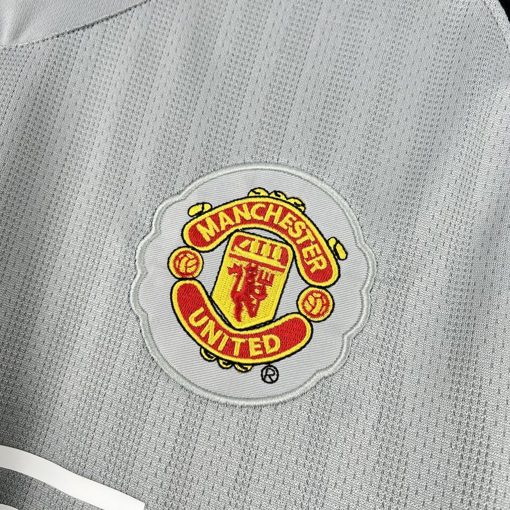 Manchester United 2007/08 Grey Goalkeeper - Retro