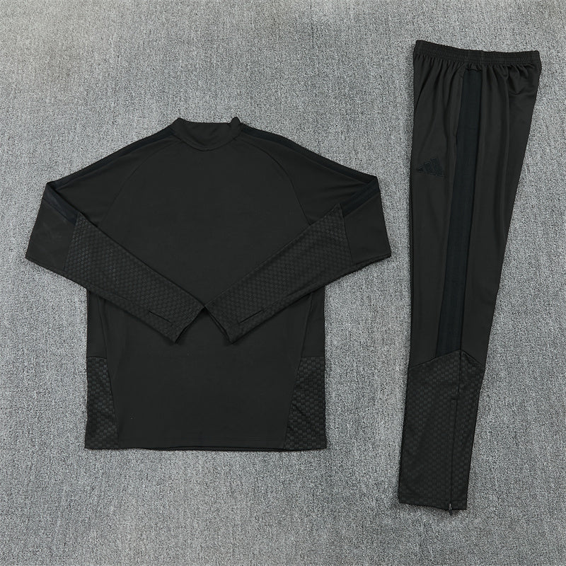 Real Madrid 2026/27 Blackout ¼  Zip Training Set | Adult + Kids Sizes