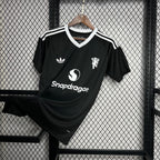 Manchester United 2024/25 Third Goalkeeper - Fan Version