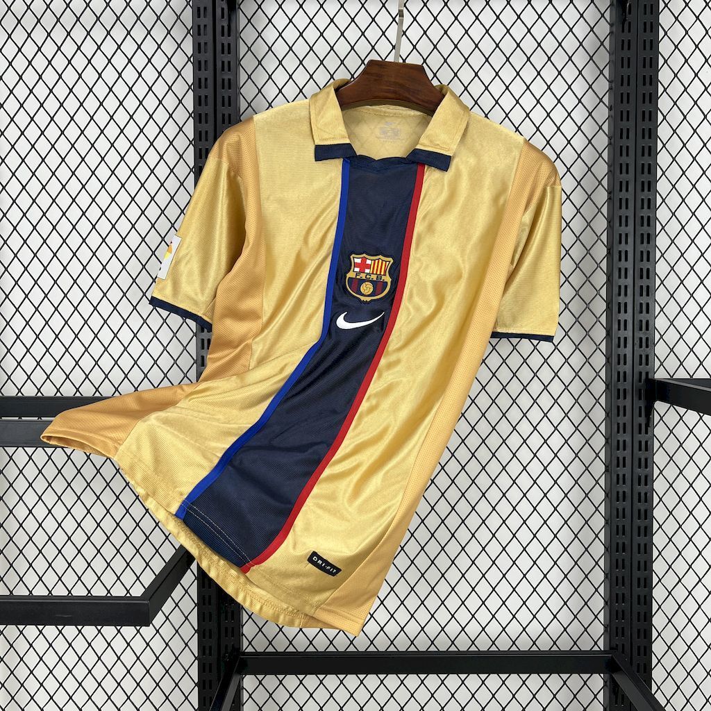 Barcelona 2001/02 Away - Retro