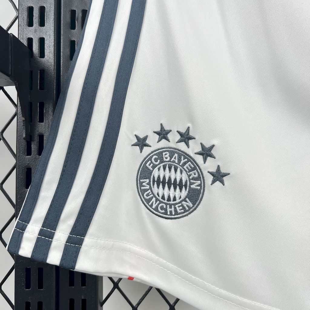 Bayern Munich 2025/26 Away - Fan Shorts