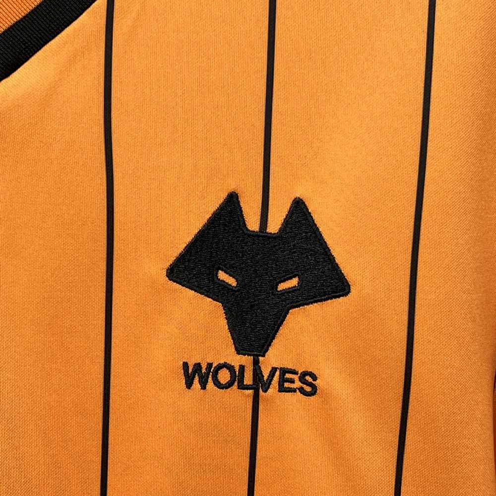 Wolverhampton 1985/86  Home - Retro