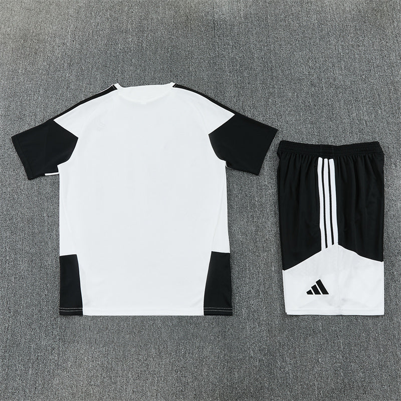 Juventus 2026/27 White Black Training Set | Adult + Kids Sizes
