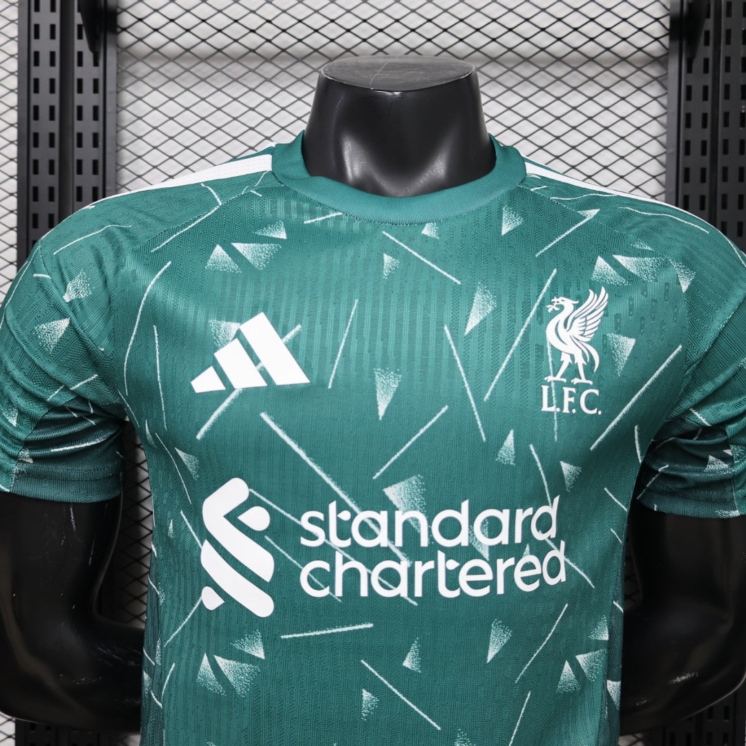 Liverpool FC 2026/27 Home Goalkeeper - Player Version
