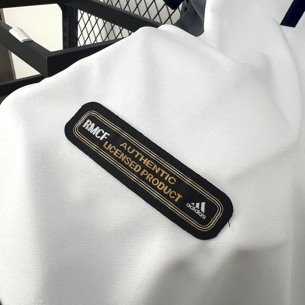 Real Madrid 2000/01 Home - Retro