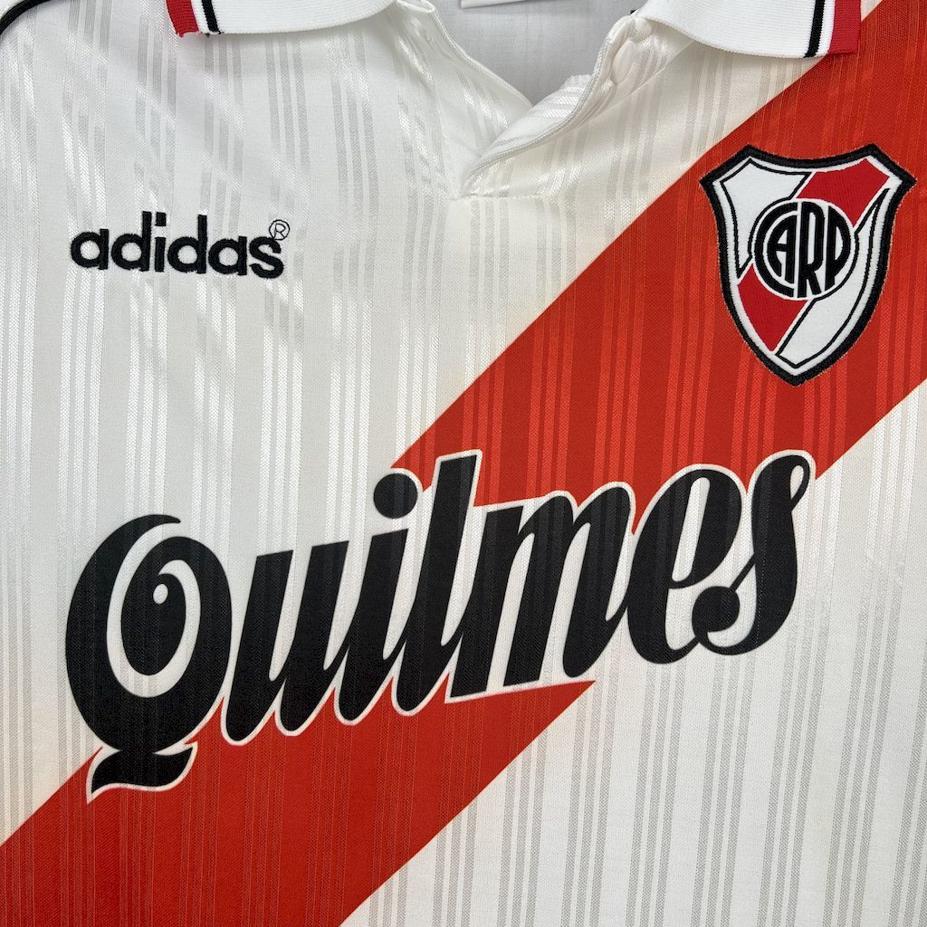River Plate 1995/96 Home - Retro