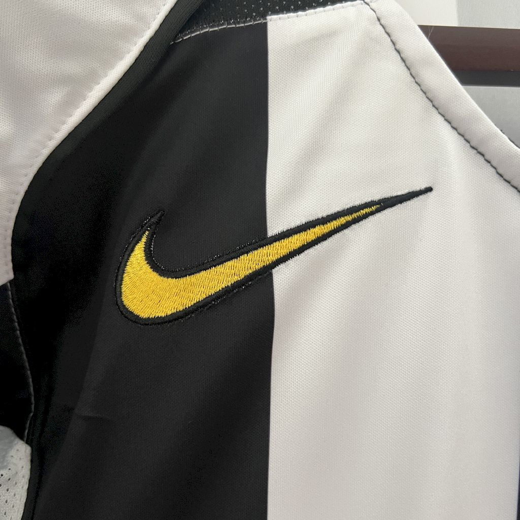 Juventus 2004/05 Home - Retro