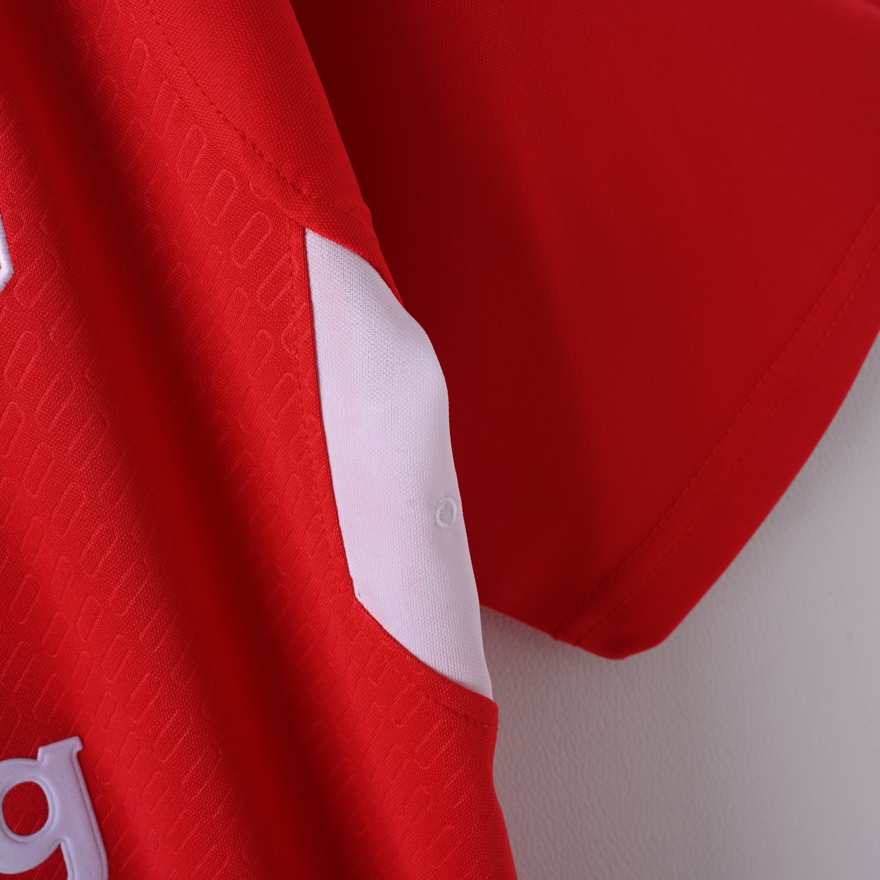 Liverpool FC 2005 CL Final Istanbul Home - Retro