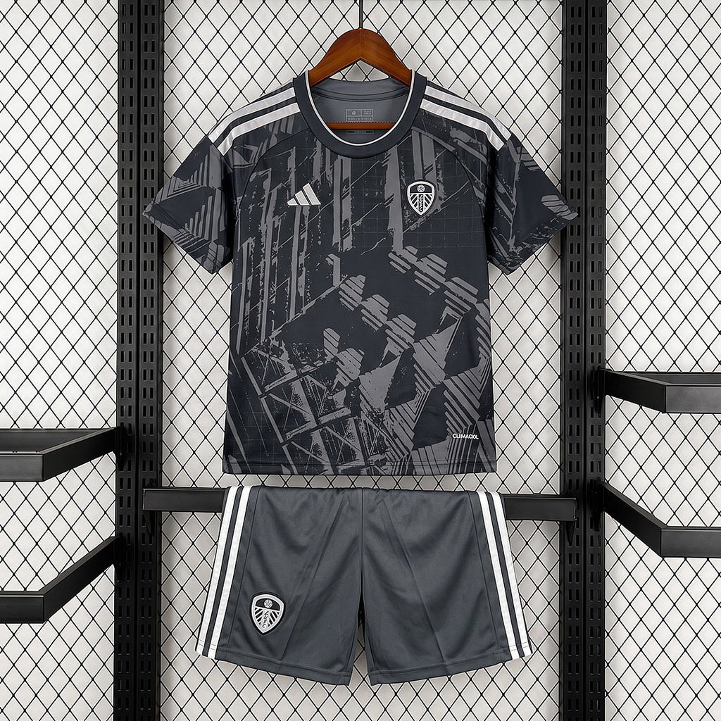 Leeds United 2026/27 Third - Kid Kit