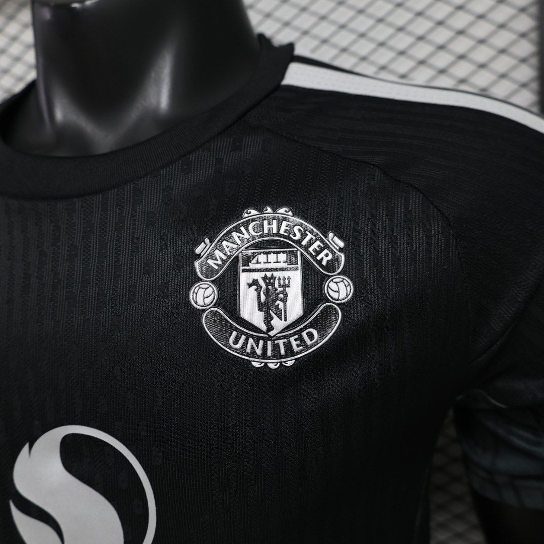 Manchester United 2026/27 Goalkeeper Black - Player Version