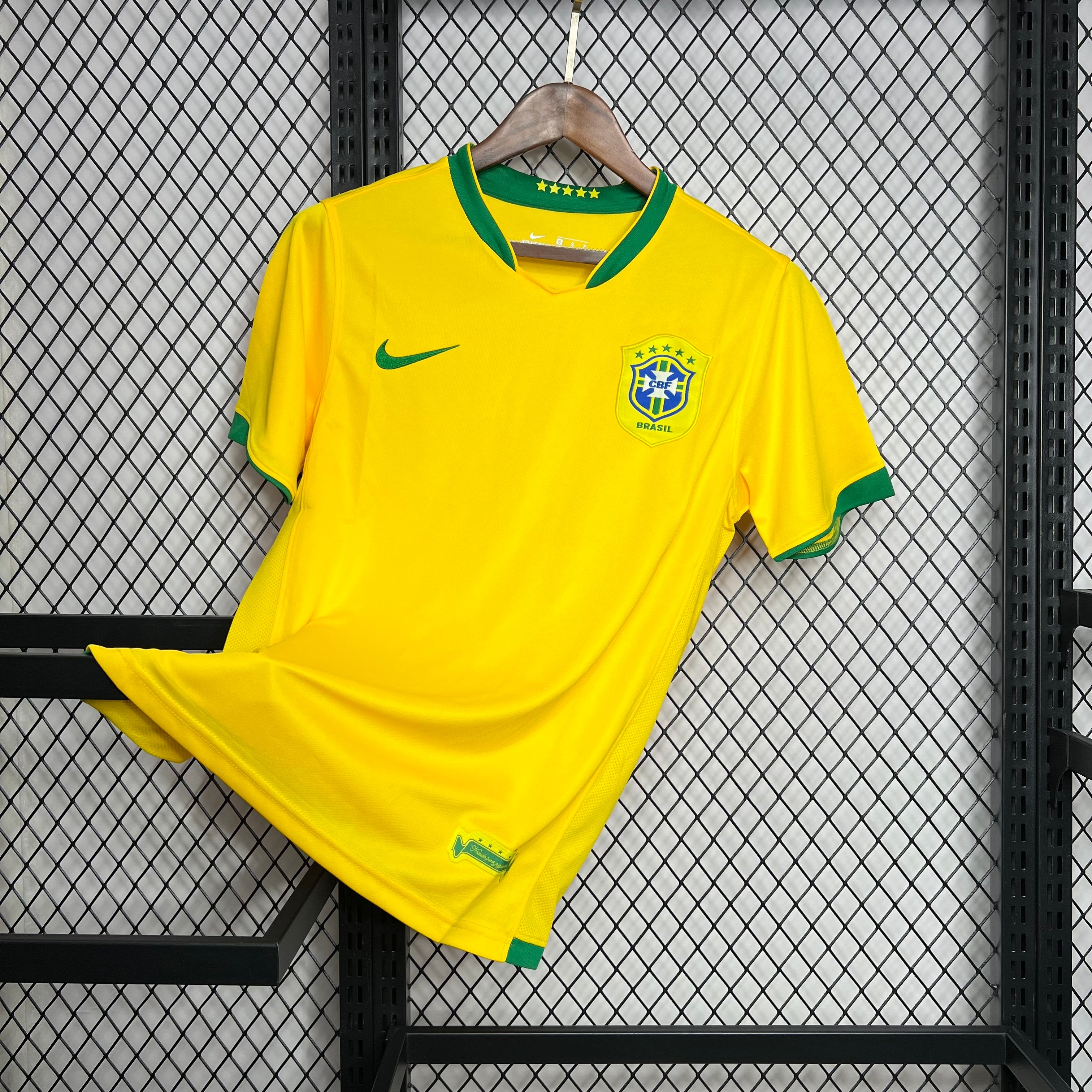 Brazil 2006 Home - Retro