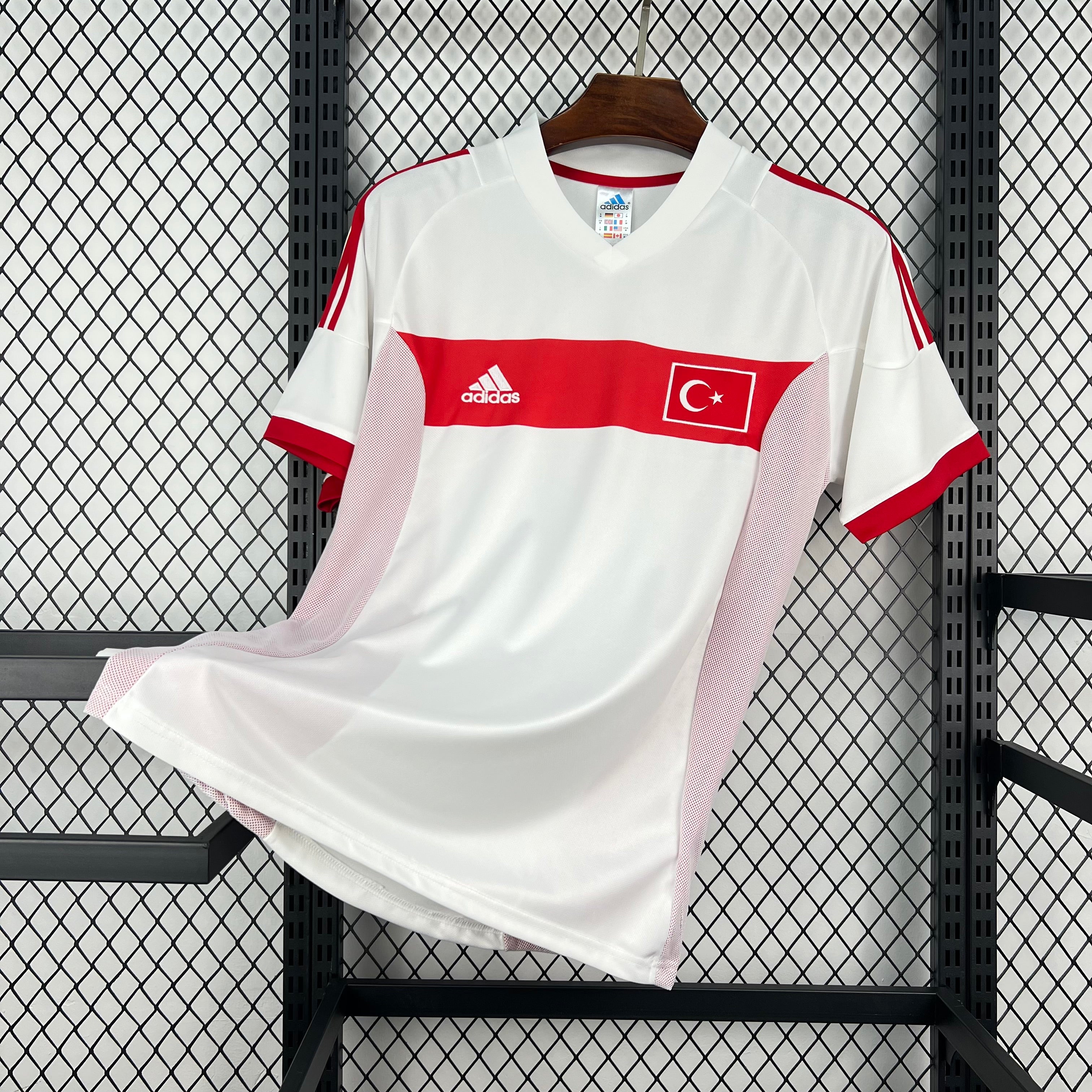 Turkey 2002 Away - Retro