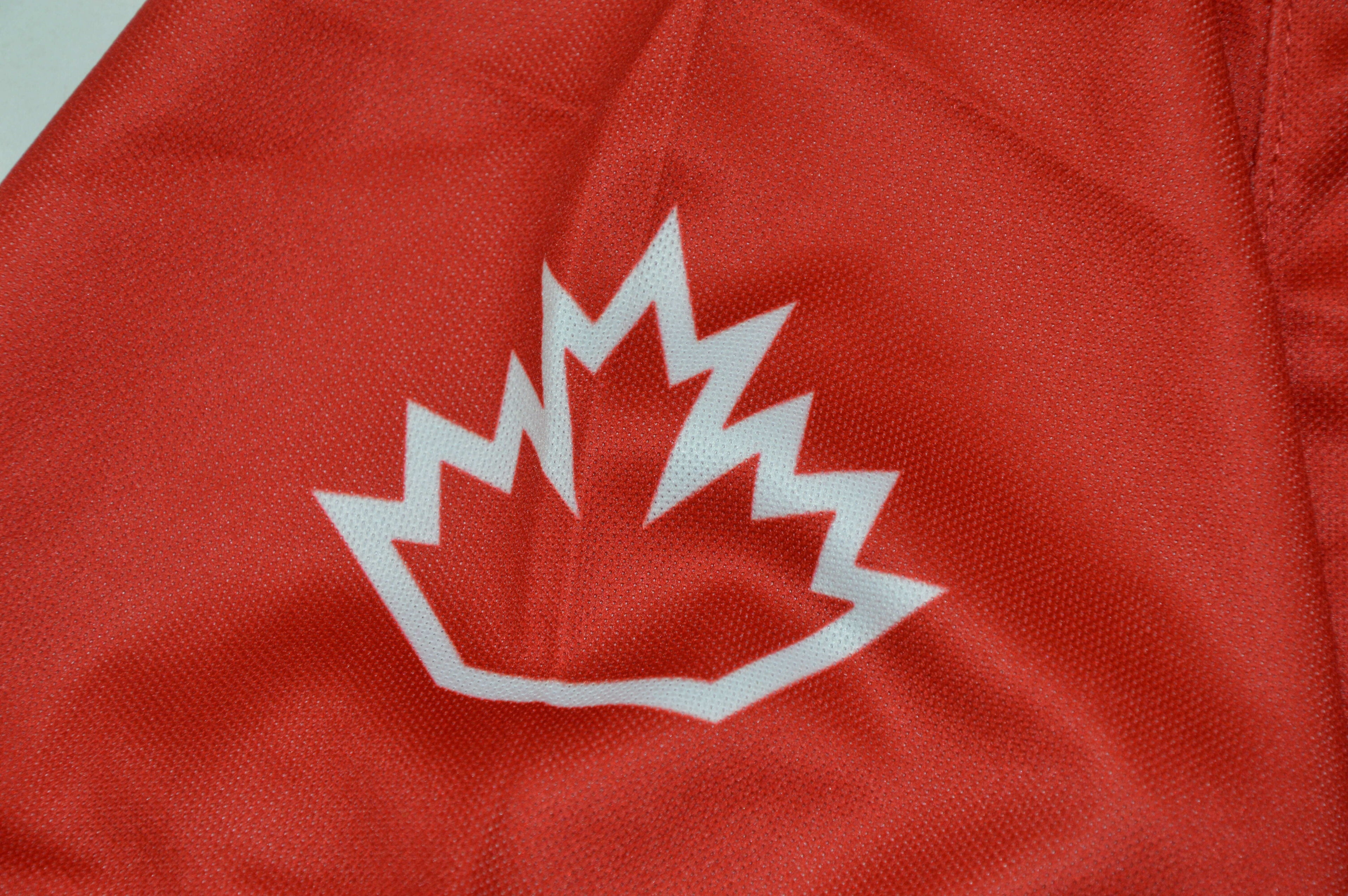 Canada 1998 Home - Retro
