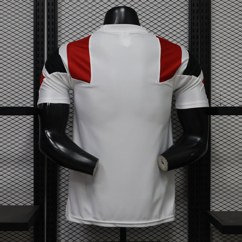 Manchester United 2026/27 White EQT Shirt - Player Version