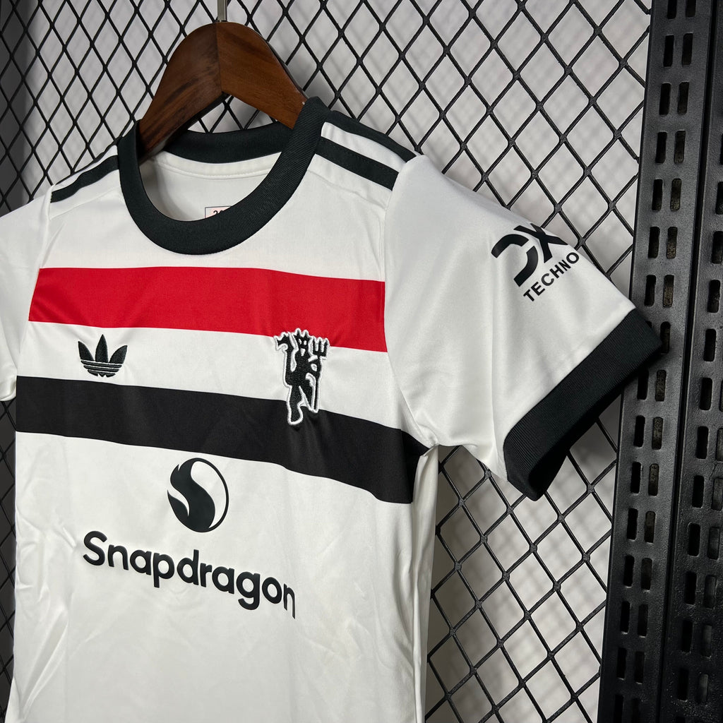 Kids jersey: white with black/red stripes, Snapdragon sponsor and adidas crest