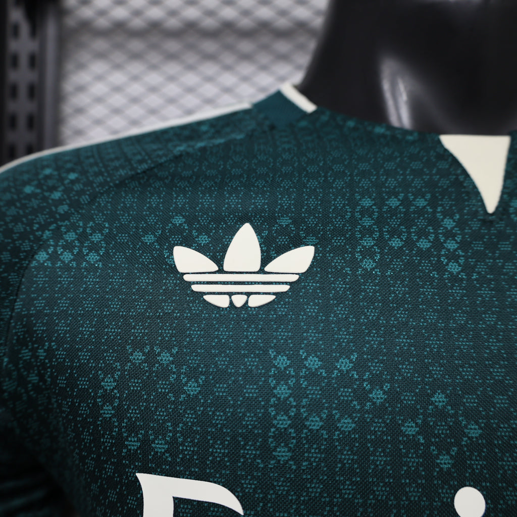 Real Madrid 2026/27 Away - Player Version football kit - view 9