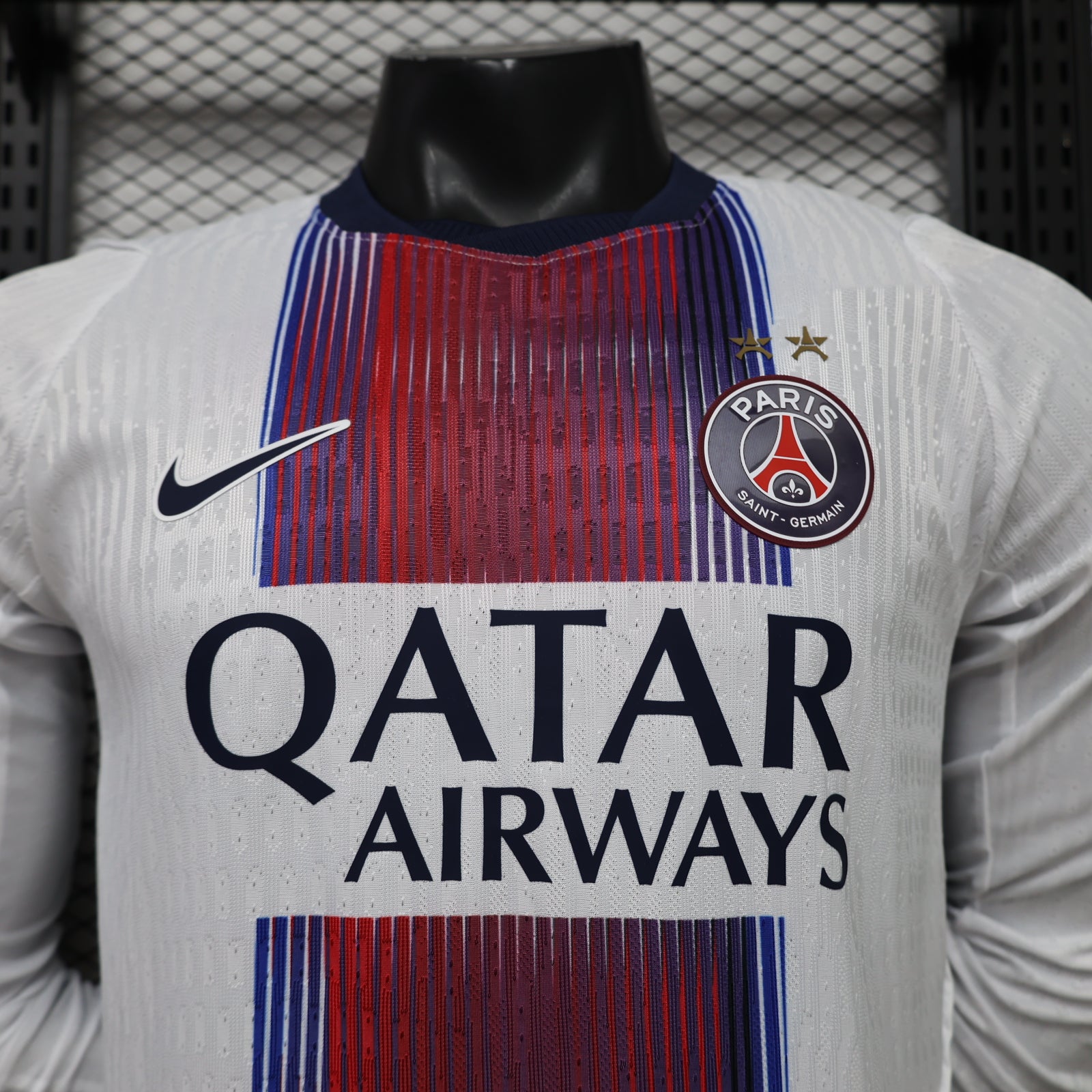 Paris Saint-Germain 2026/27 Away Long Sleeve - Player Version