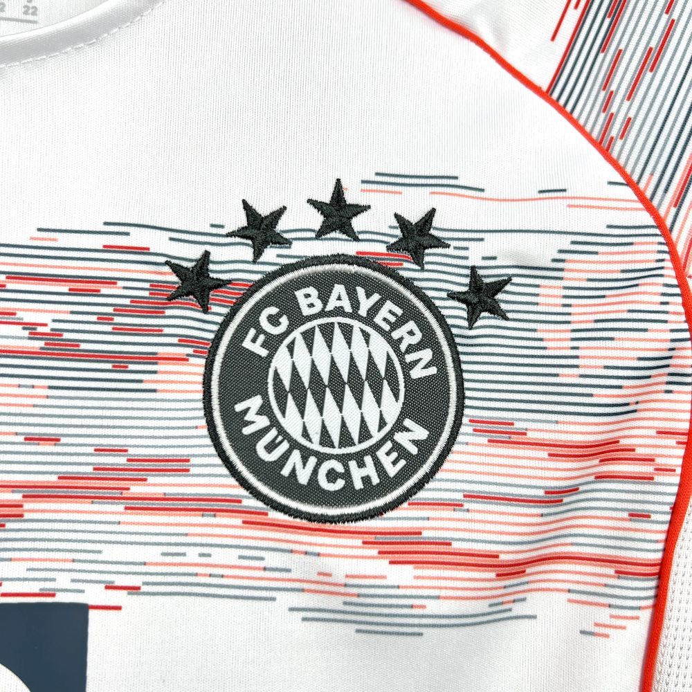 Bayern Munich 2025/26 Away - Kid Kit