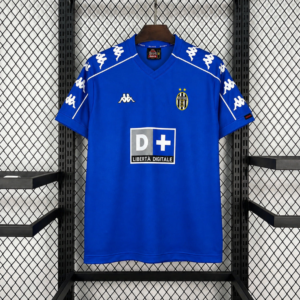 Juventus 1999/00 Away - Retro
