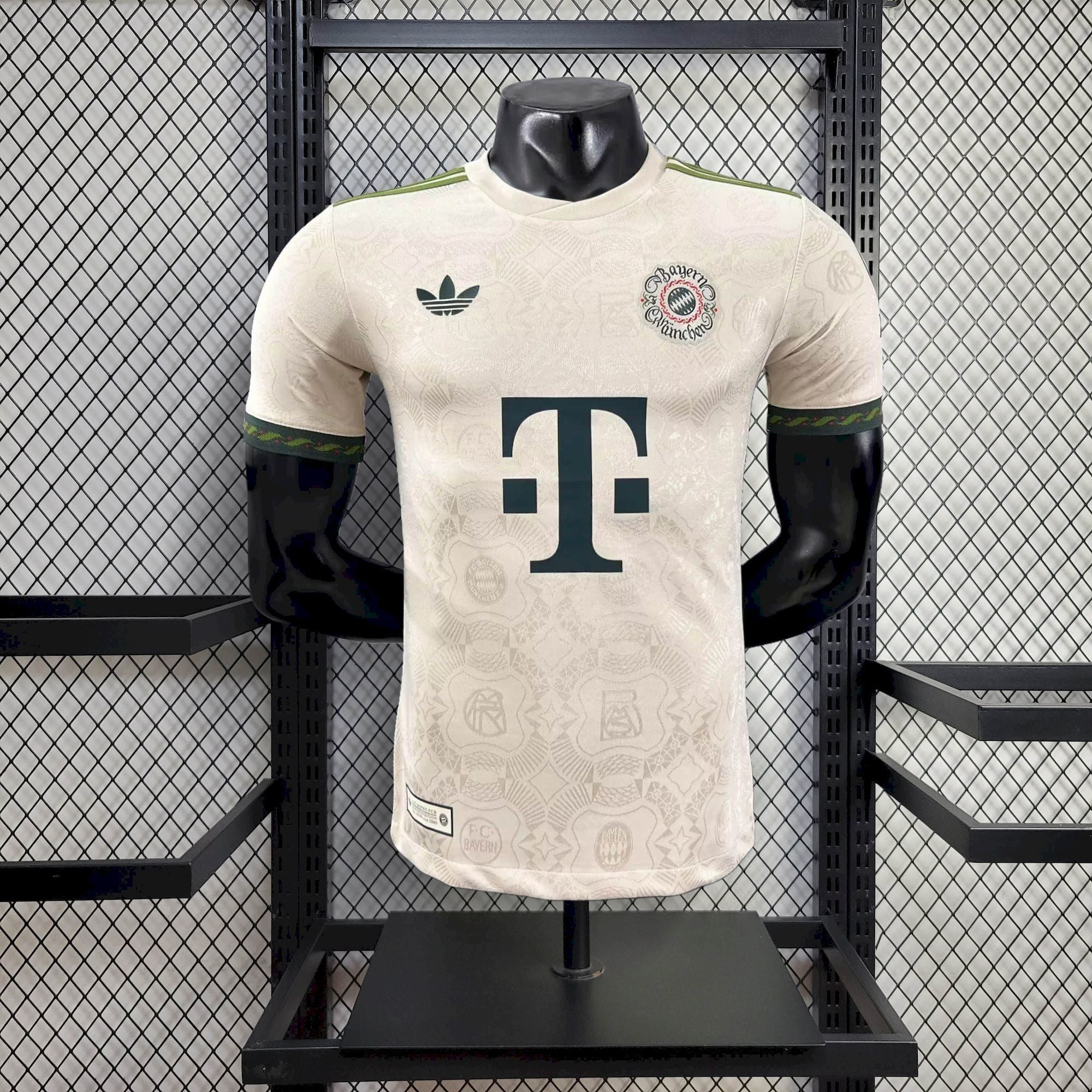 Bayern Munich 2025/26 Oktoberfest  - Player Version
