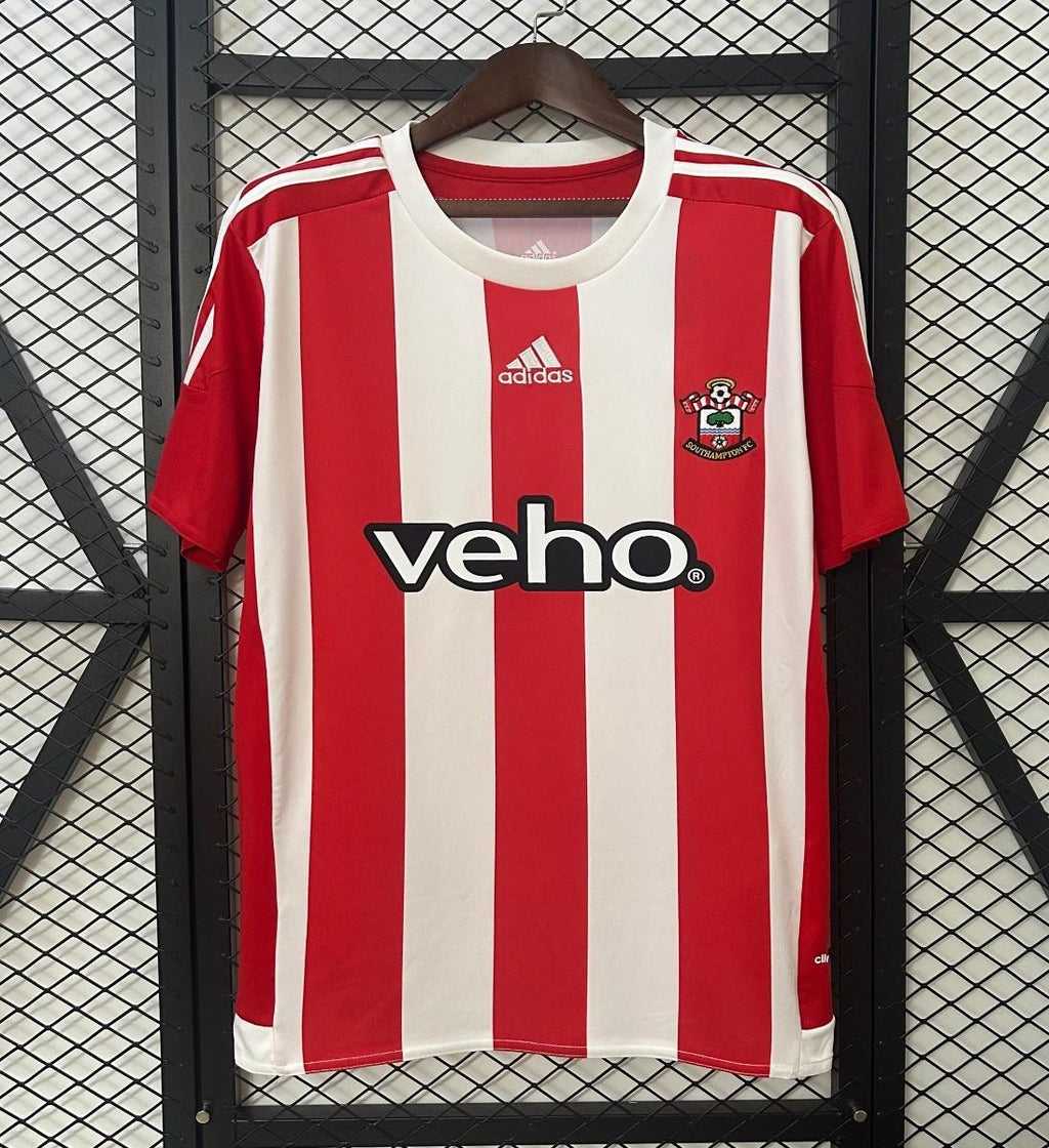 Southampton 2015/16 Home - Retro
