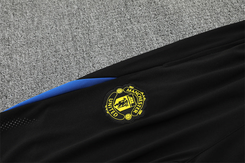 Manchester United 2025/26 Black ¼ Zip Training Set | Adult + Kids Sizes
