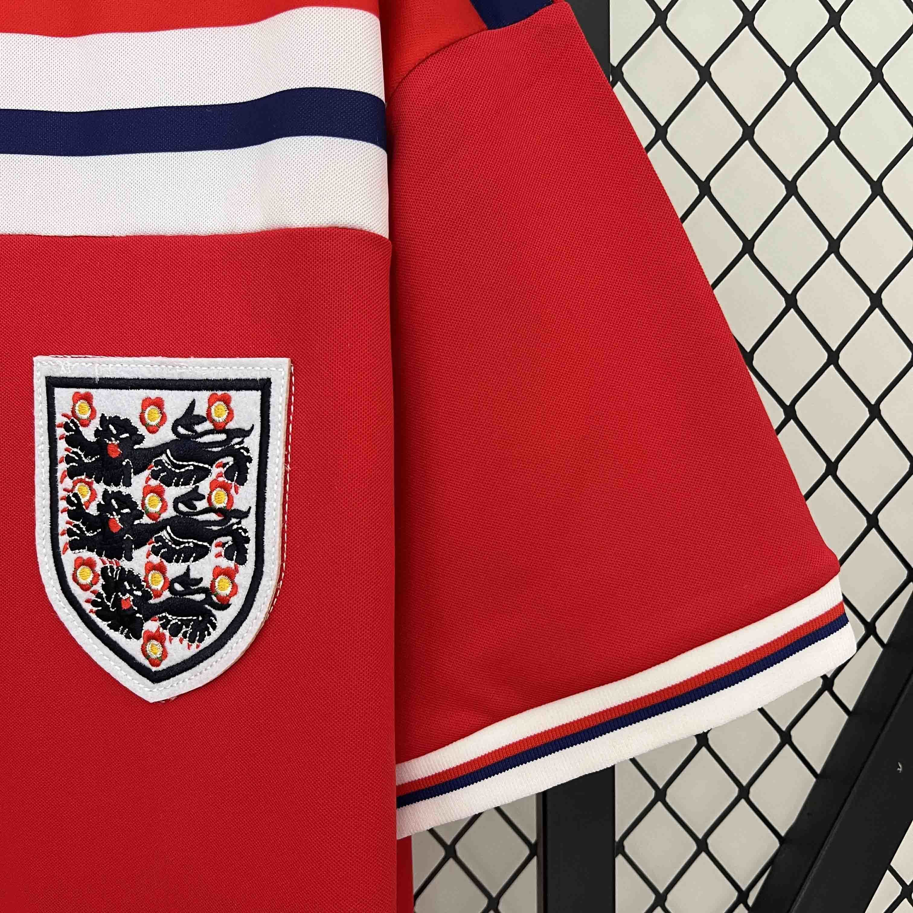 England 1982 Away - Retro