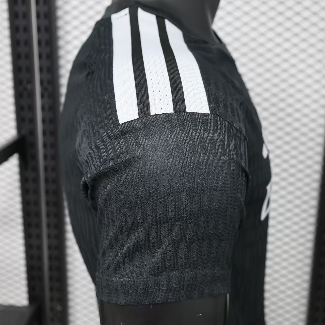 Real Madrid 2026/27 Goalkeeper Black - Player Version
