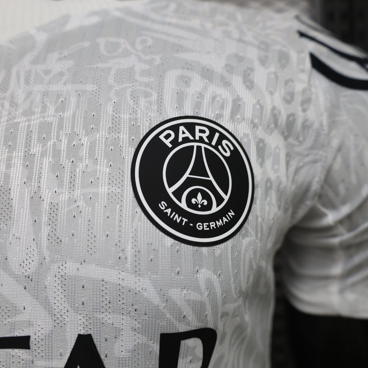 Paris Saint-Germain 2026/27 Fourth - Player Version