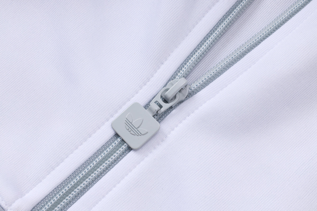 Liverpool FC 2026/27 White/GreyTracksuit | Adult and Kids Sizes