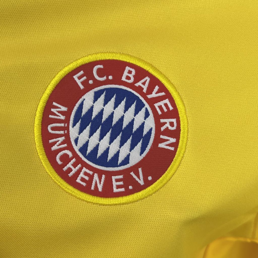 Bayern Munich 1993/95 Away - Retro