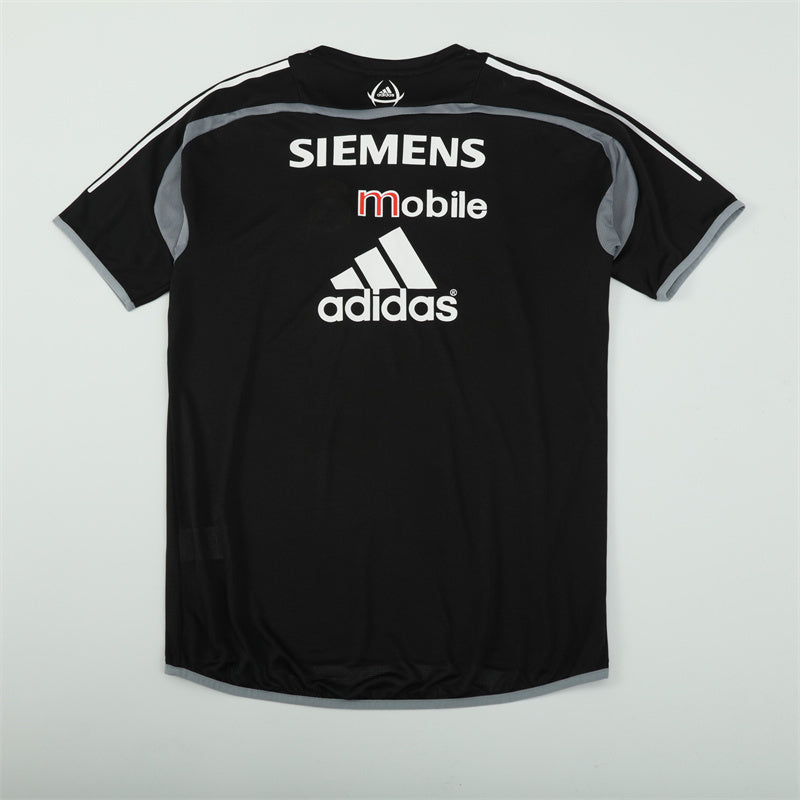 Real Madrid 2004/05 Black Retro Training Top