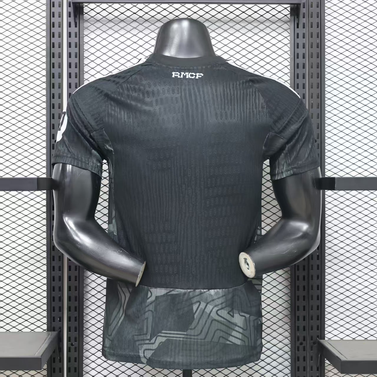 Real Madrid 2026/27 Goalkeeper Black - Player Version