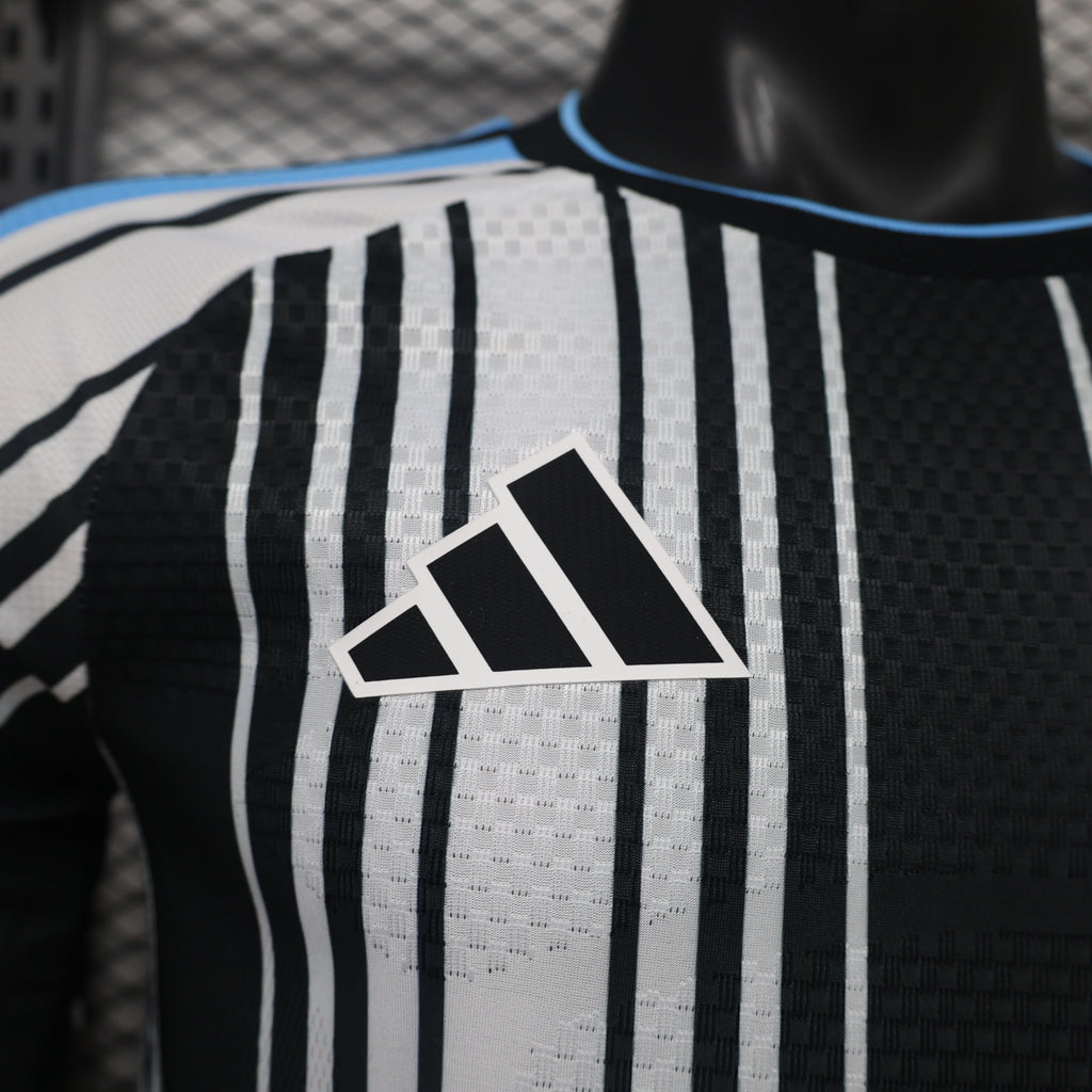 Newcastle United 2026/27 Home Long Sleeve - Player Version